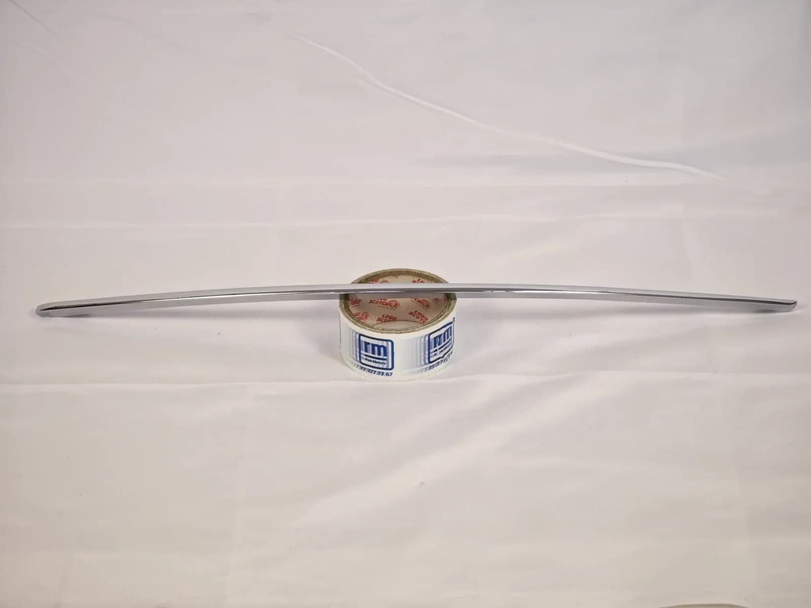 Hongqi E-QM5 rear bumper chrome trim, right